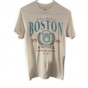 NWT Vintage Design Men’s Boston Graphic T-Shirt Size Small